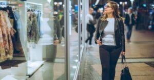 200 Window Shopping Captions for Instagram with Emojis