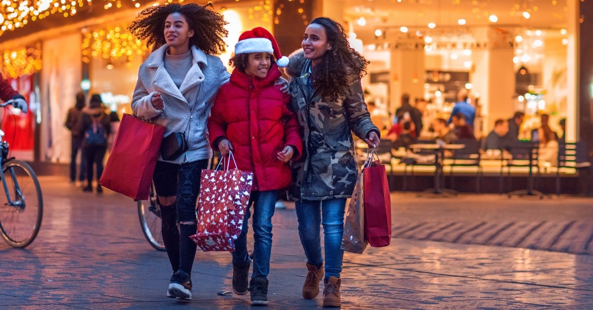 200 Holiday Shopping Captions for Instagram Funny, Cute Ideas